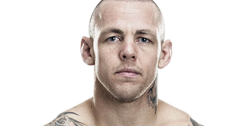 Ross Pearson krijgt ondanks verlies winstbonus