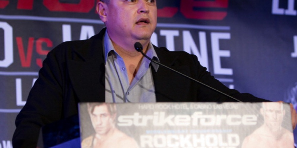 Komt Fedor naar Bellator? Scott Coker in gesprek.