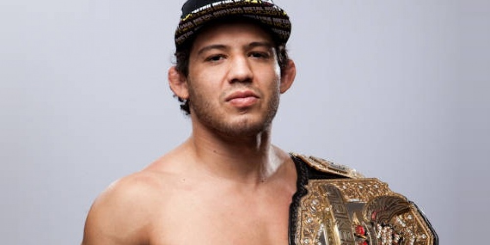 Gilbert Melendez traint met Ronda Rousey