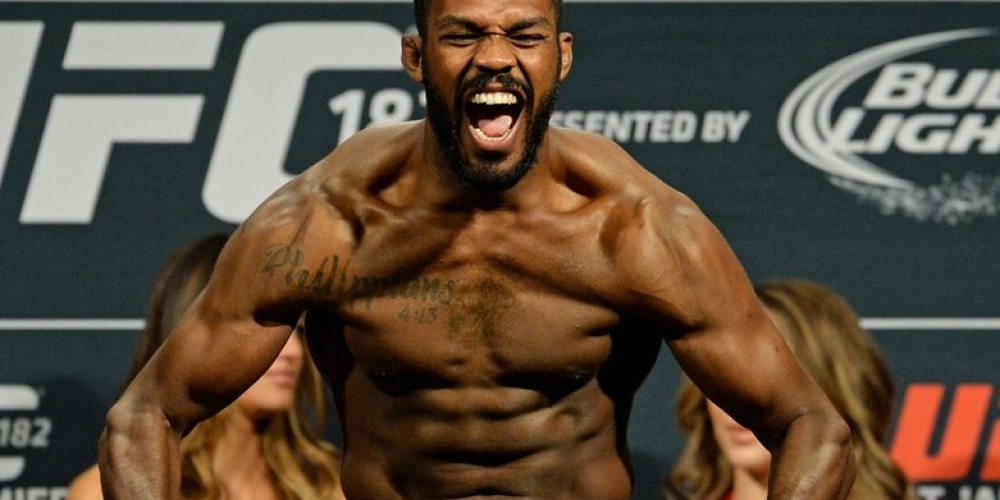 Jon Jones test positief op cocaine-afgeleide stof.