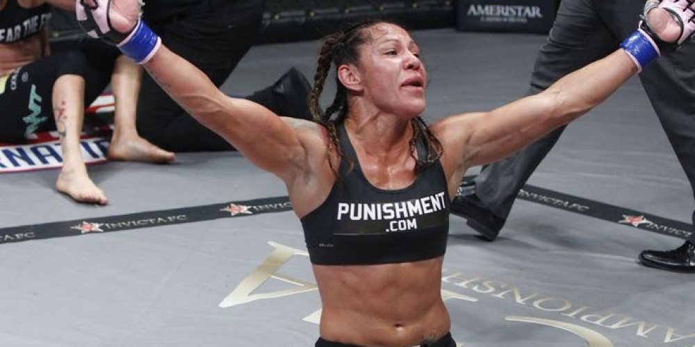 Cris Cyborg wederom dominant op Invicta (nu met video)