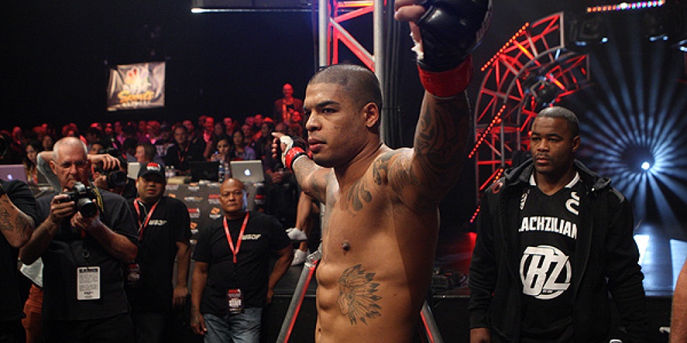 Tyrone Spong terug in M.M.A.