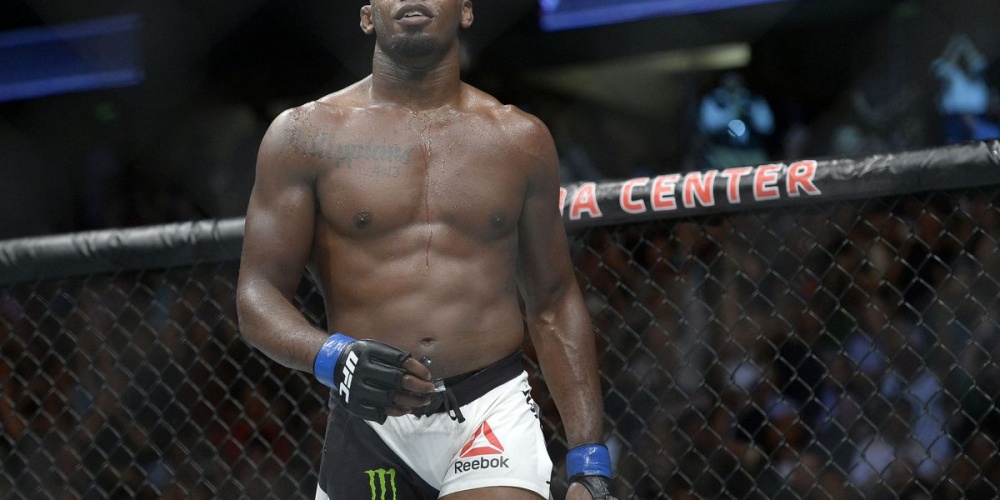 Jon Jones mag eind oktober terugkeren