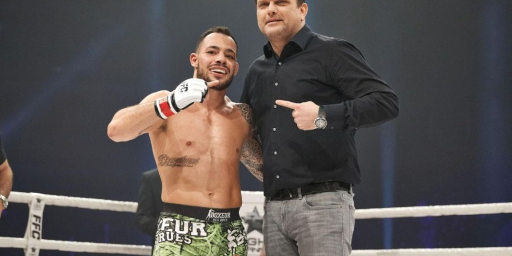 Robin van Roosmalen: “Het is officieel! Vandaag kan ik met trots bekendmaken dat ik een fulltime mixed martial artist ben”