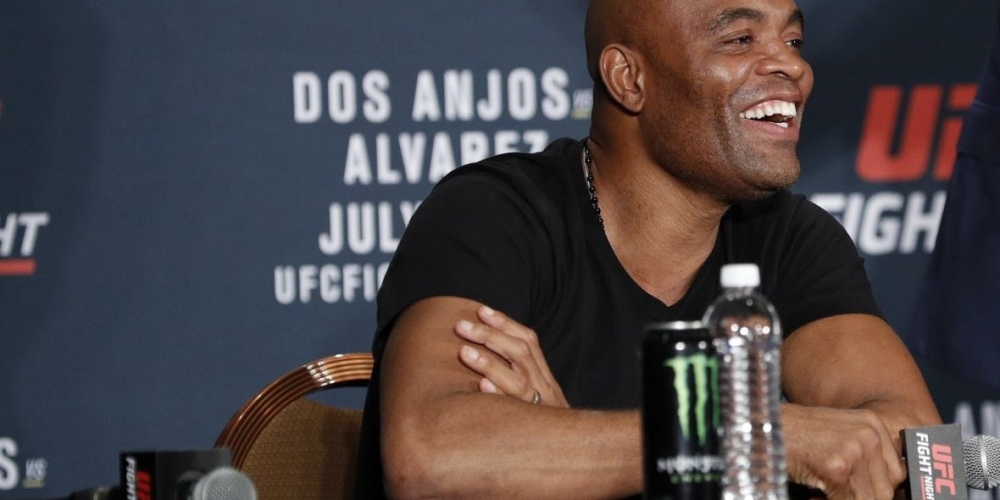 Anderson Silva maakt opwachting in Brazilië op UFC 237