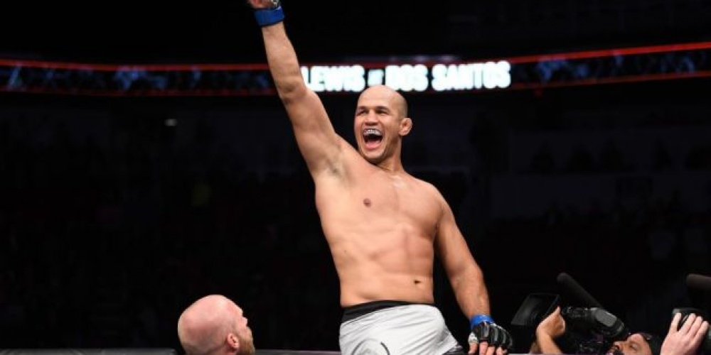 Junior dos Santos: 'Ik zal hem knockout slaan in de tweede ronde'