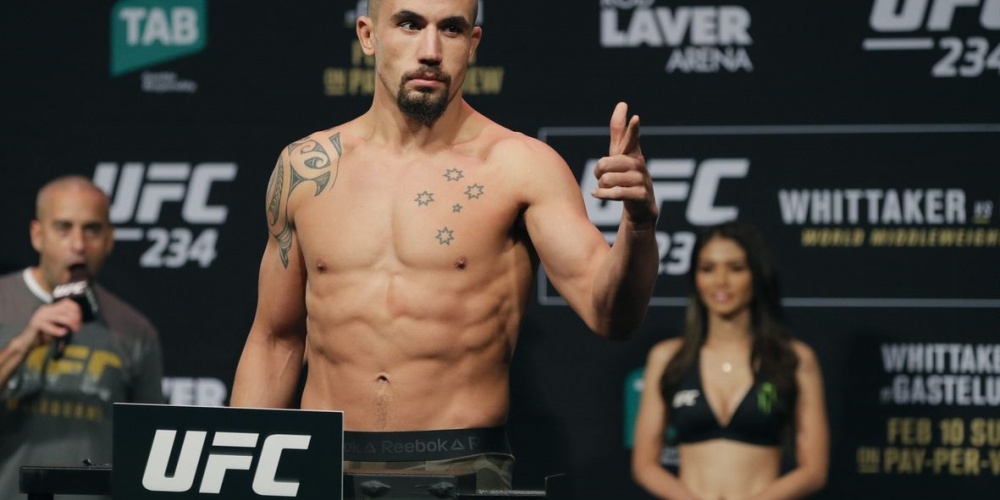 Robert Whittaker cancelt tour voor 'interessante kans'