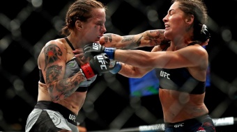 UFC Fight Night 172 Free Fight: Jessica Eye vs Jessica-Rose Clark